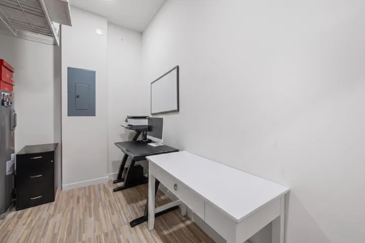 Office_Clairmont (2)