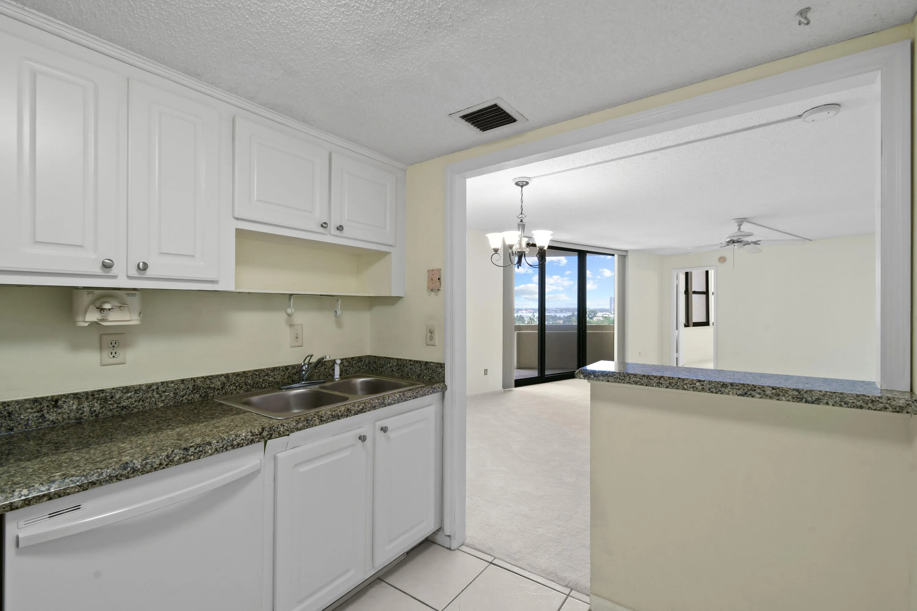 Pictures taken from listing prior to current tenant occupancy.