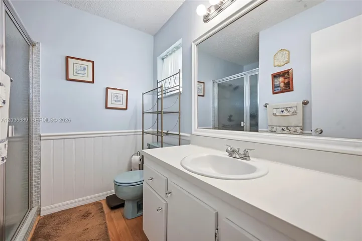 second bathroom walk in shower