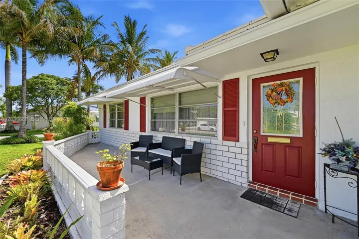 Front Patio facing​​‌​​​​‌​​‌‌​‌‌​​​‌‌​‌​‌​‌​​​‌​​ West