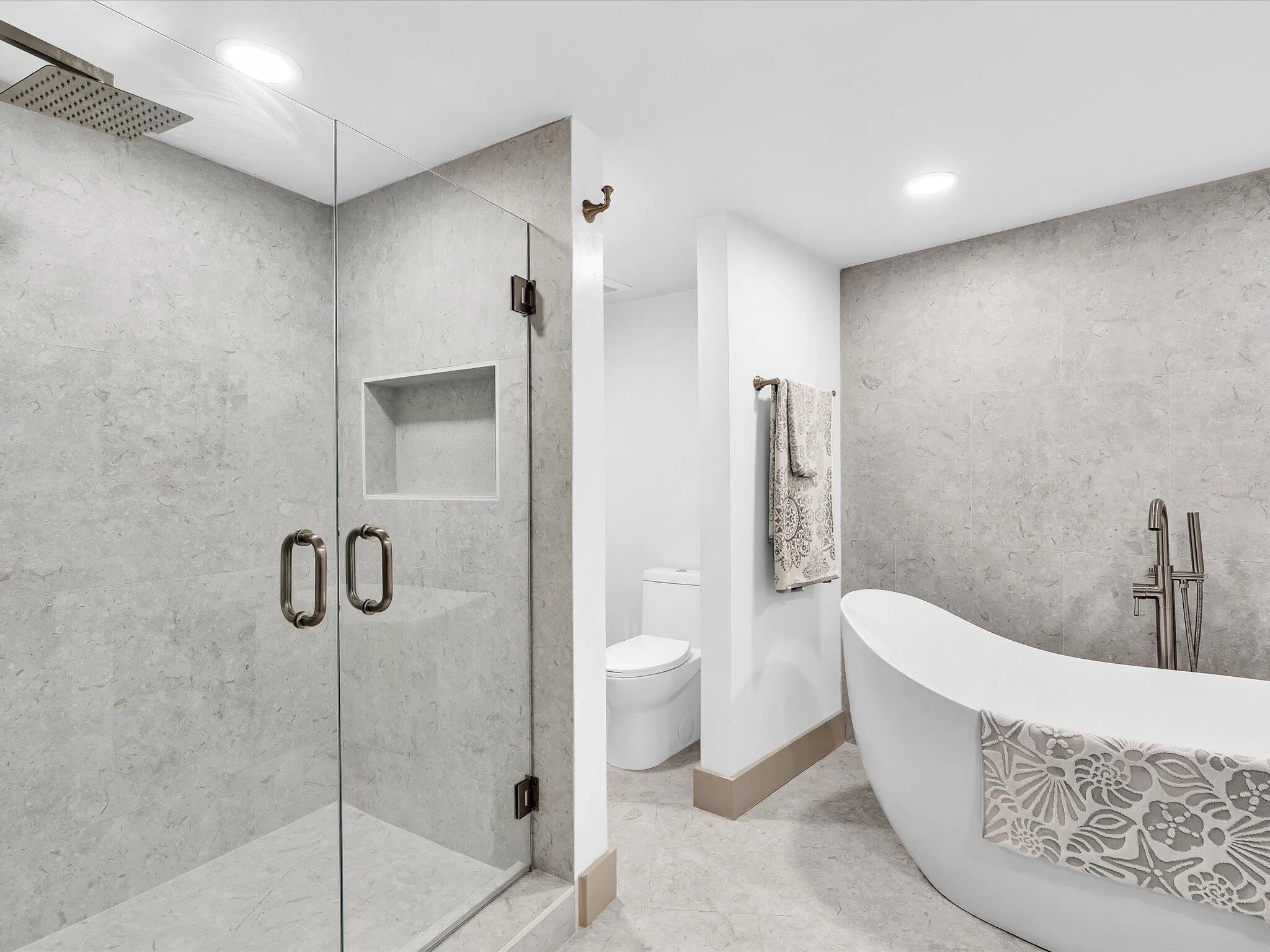 Separate Shower and Bath
