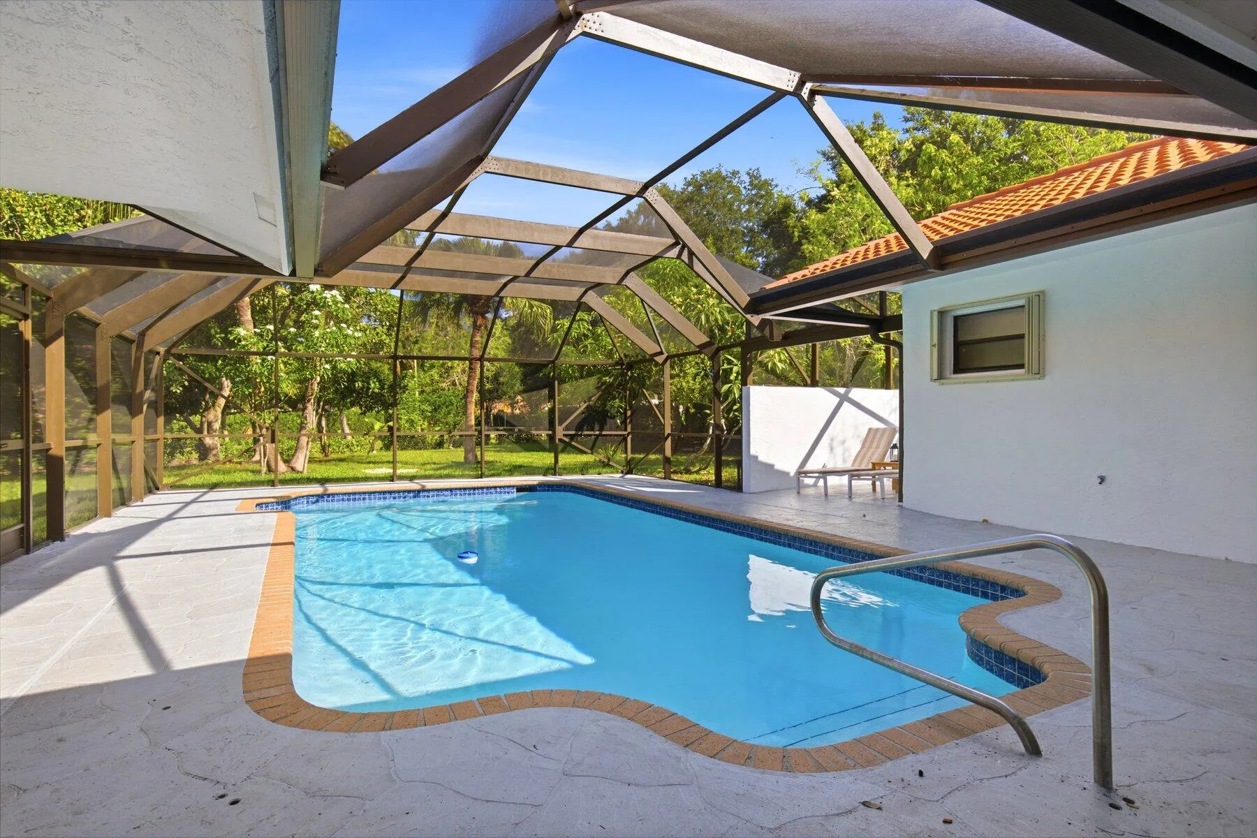 027_00027_973
