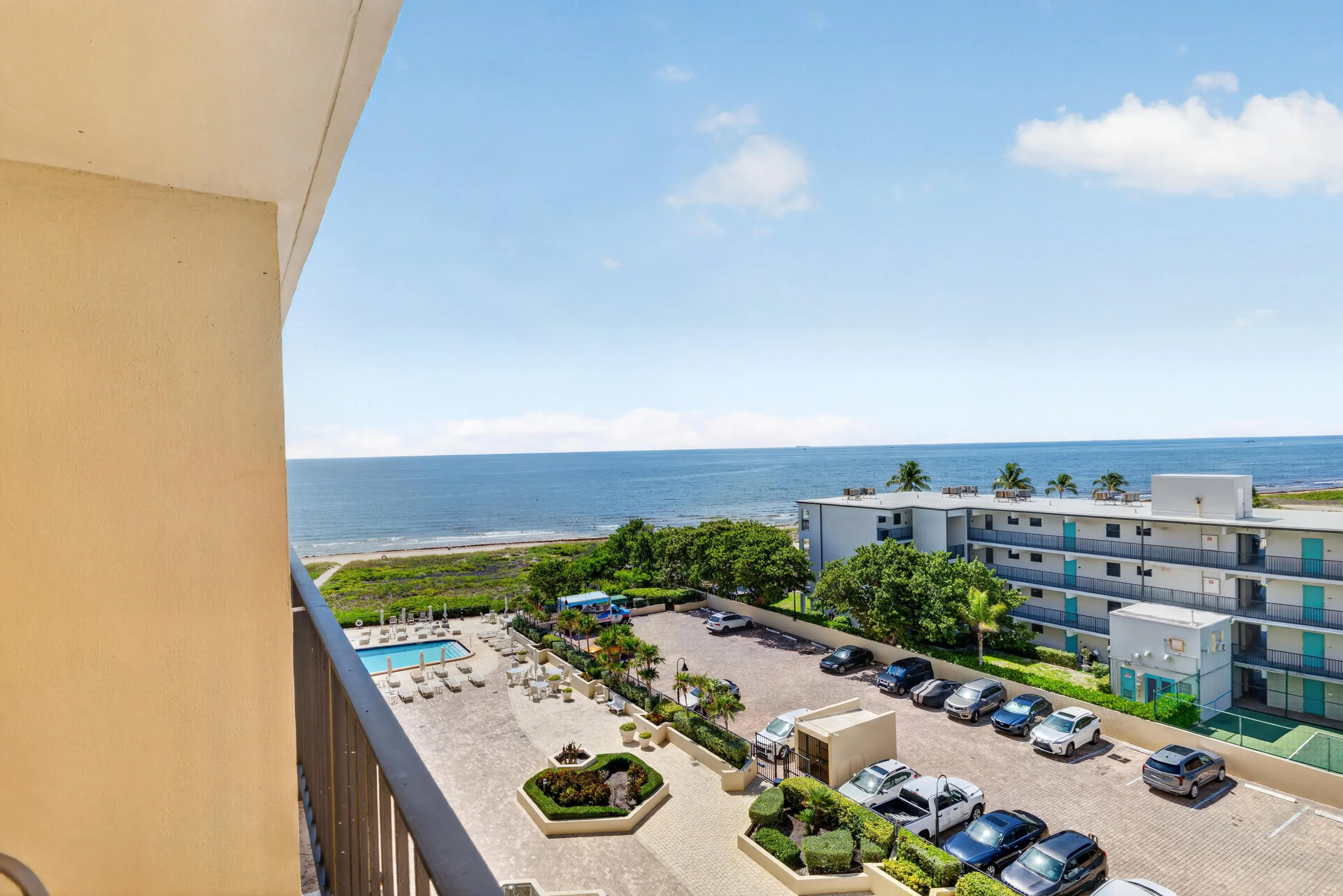 W I D E View from balcony