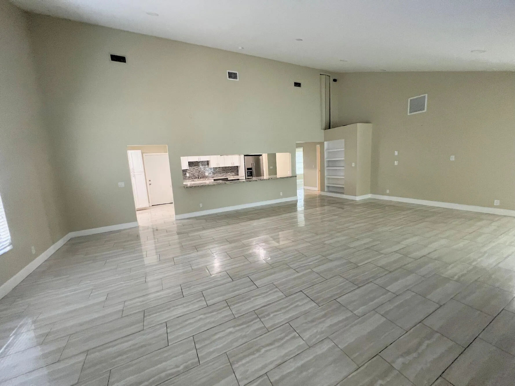 4811 N 122nd Dr (6)