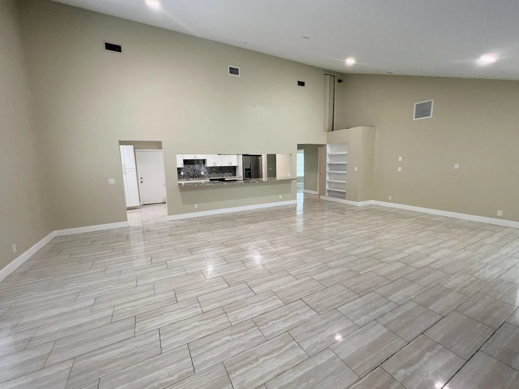 4811 N 122nd Dr (5)