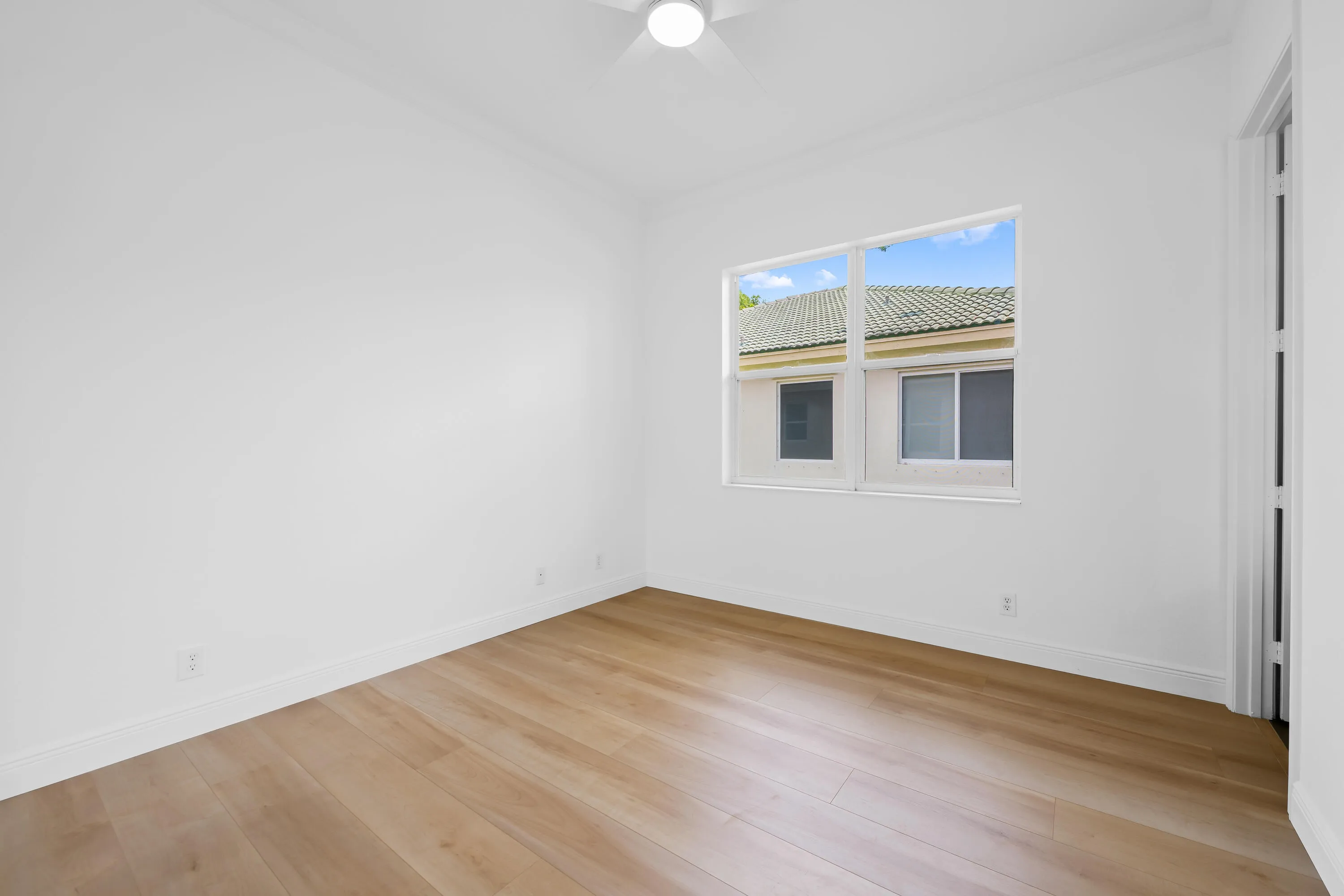 Second Bedroom (En Suite)
