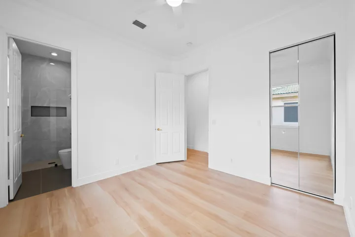 Second Bedroom (En Suite)