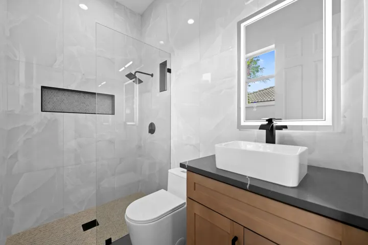 En Suite Bathroom