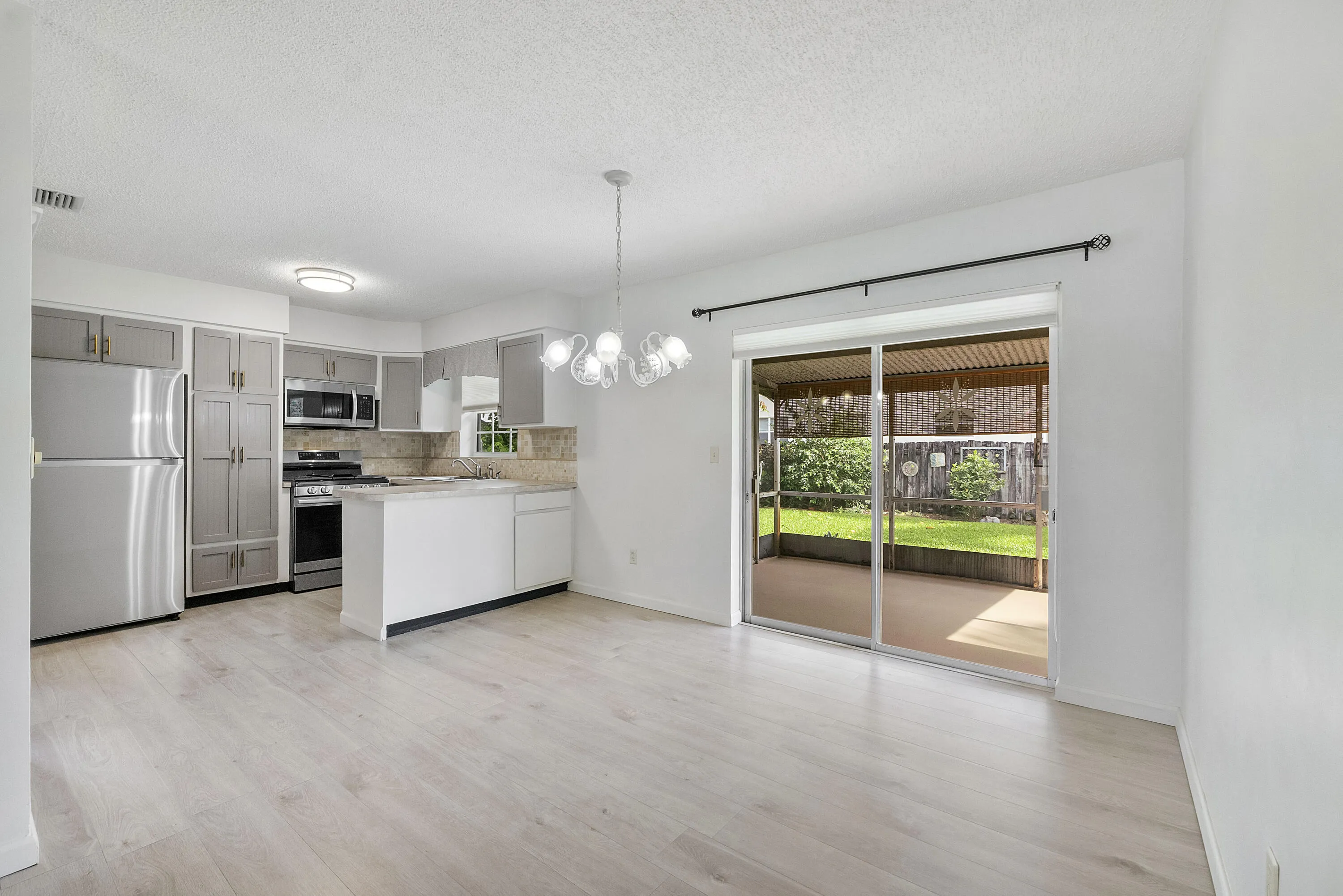 1101 Ne 35th St_027