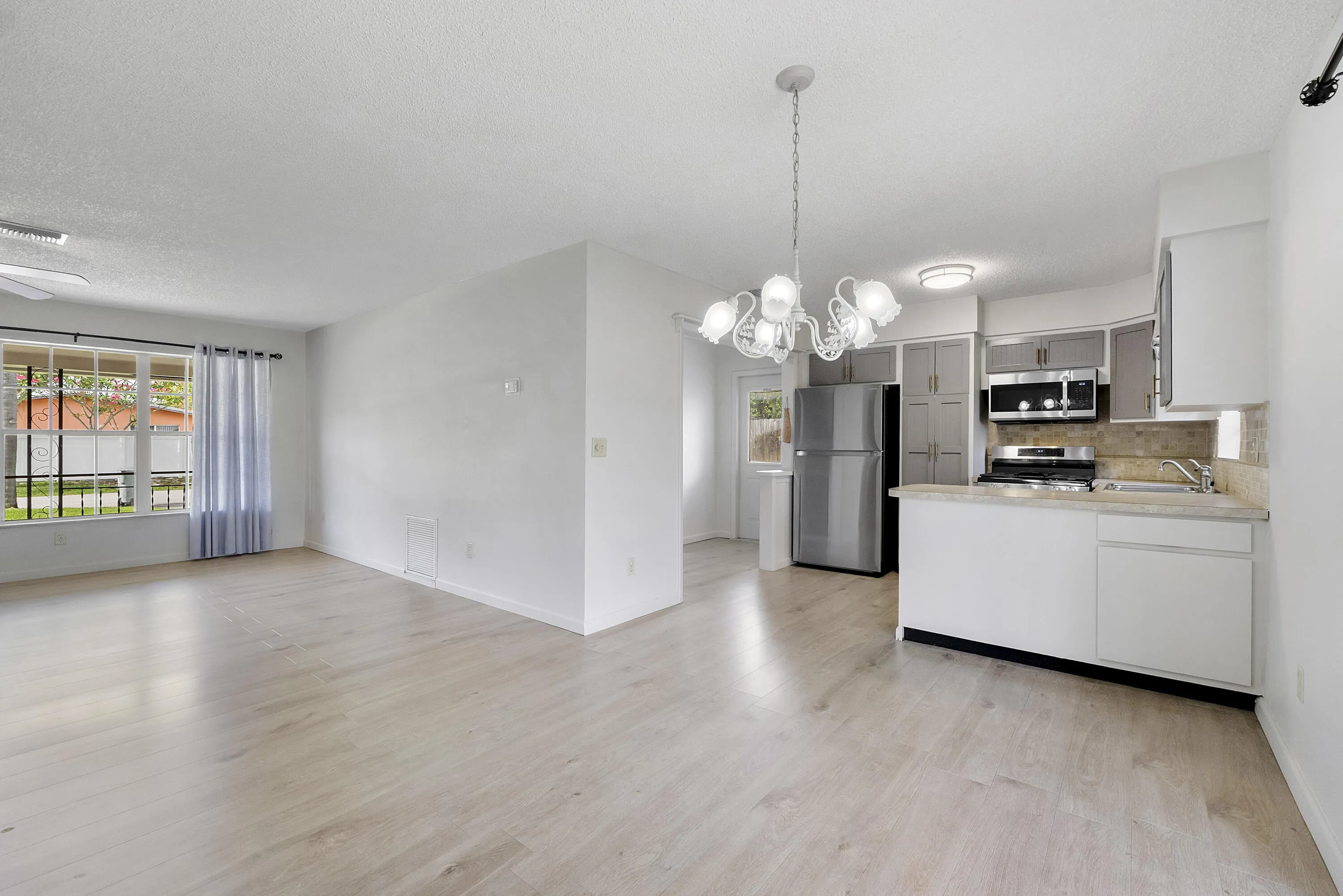 1101 Ne 35th St_029
