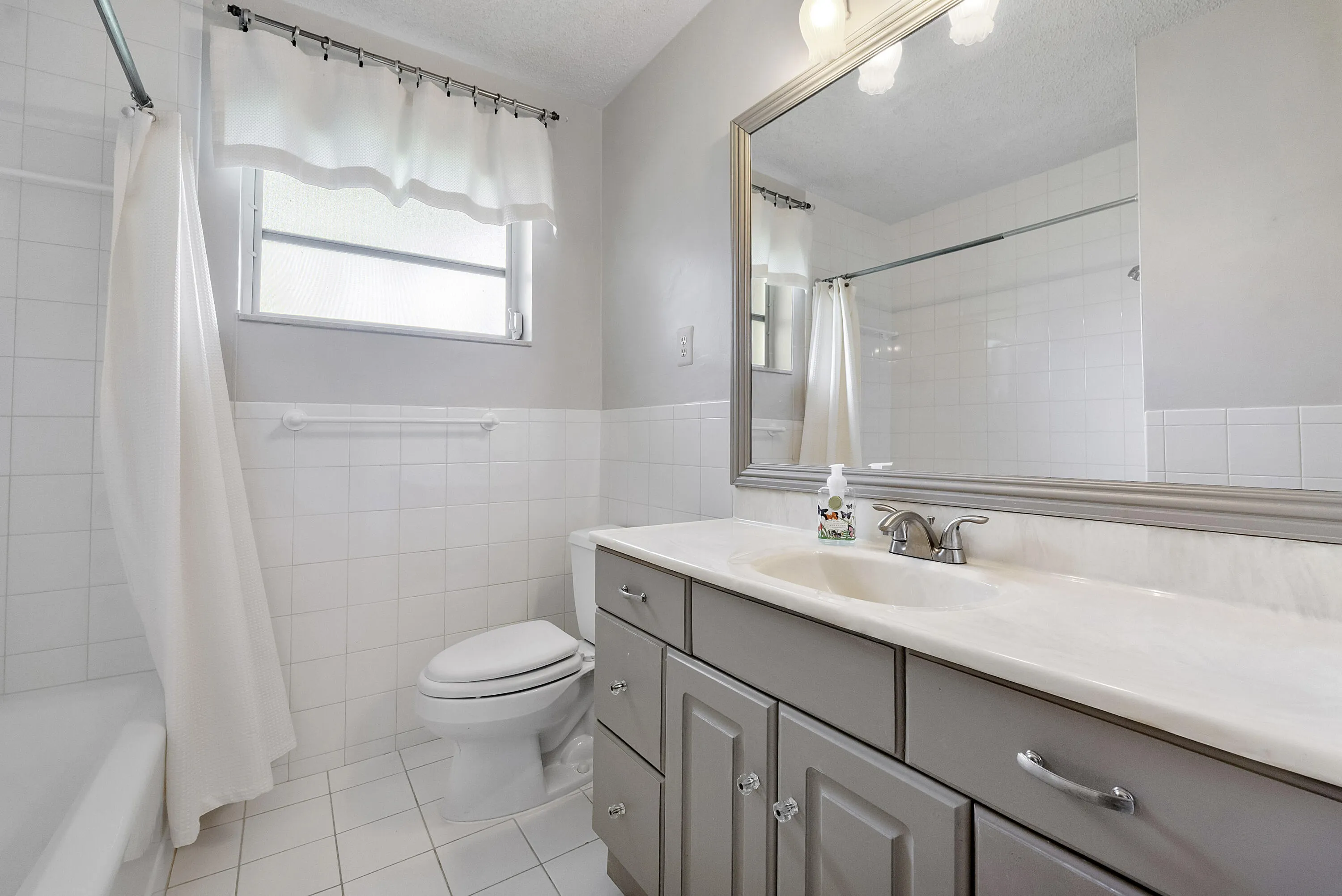 1101 Ne 35th St_024