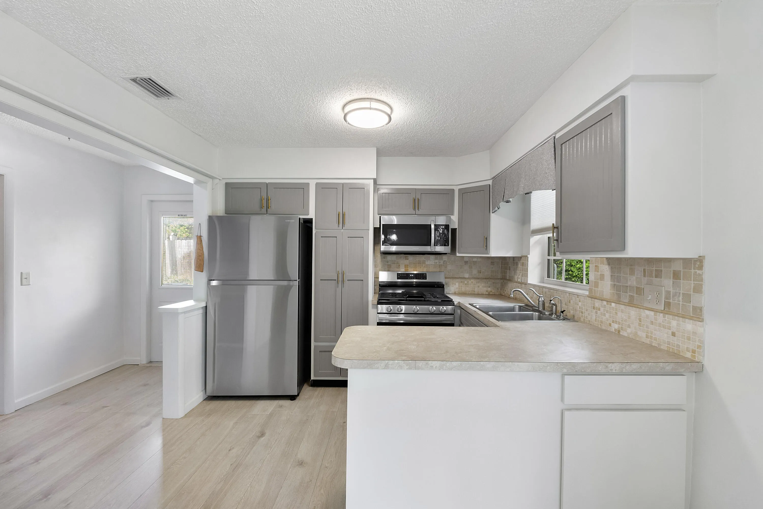1101 Ne 35th St_031