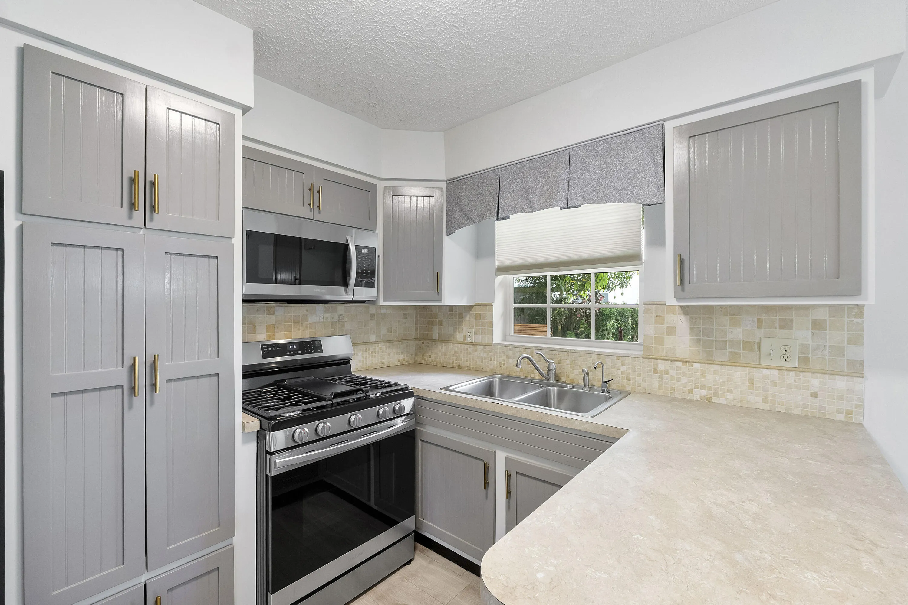 1101 Ne 35th St_034