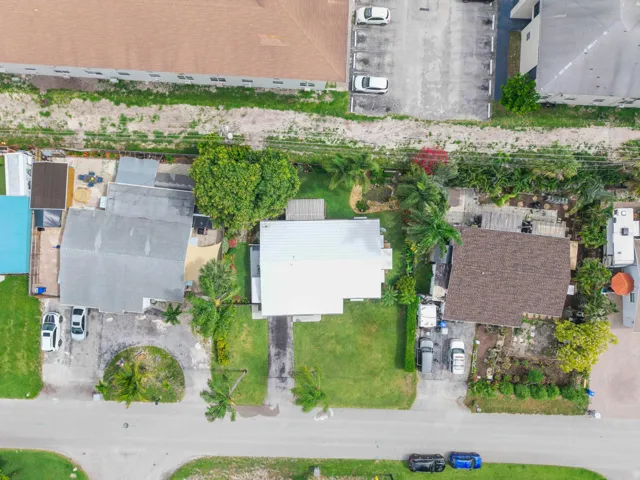 1101 Ne 35th St_008
