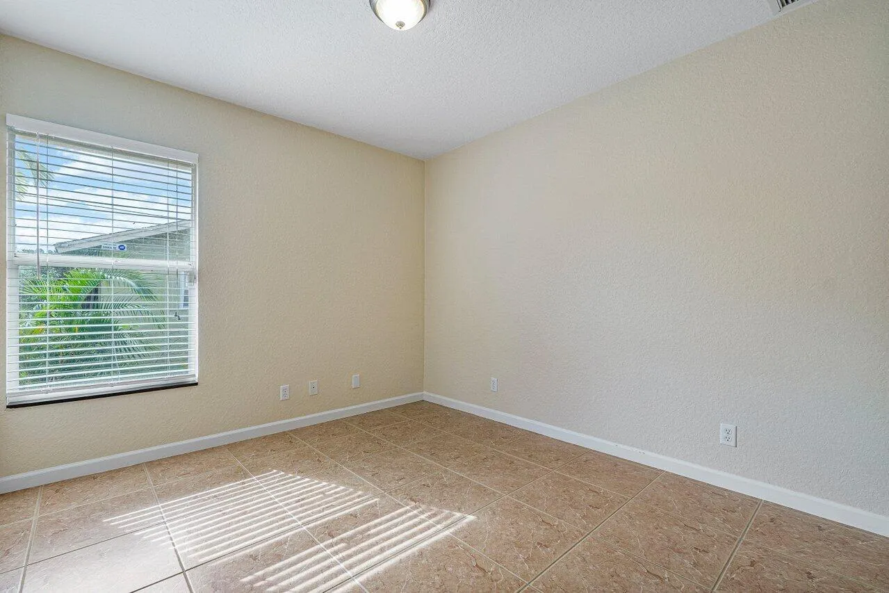 019-55921stRoad-LakeWorth-FL-33467-SMALL