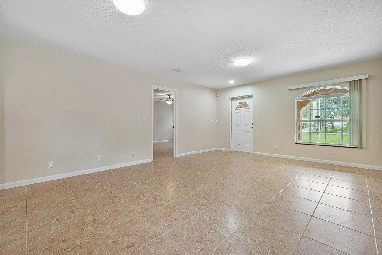 007-55921stRoad-LakeWorth-FL-33467-SMALL