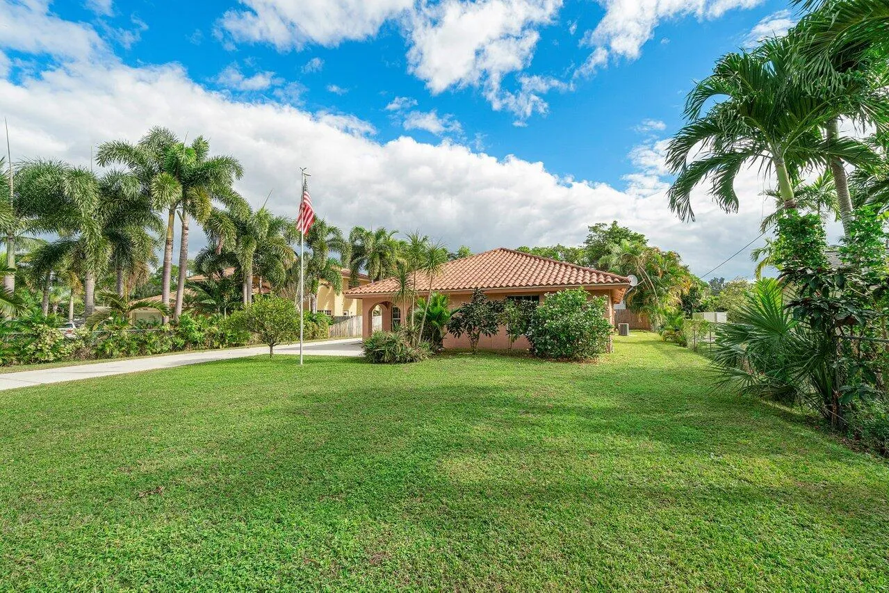003-55921stRoad-LakeWorth-FL-33467-SMALL