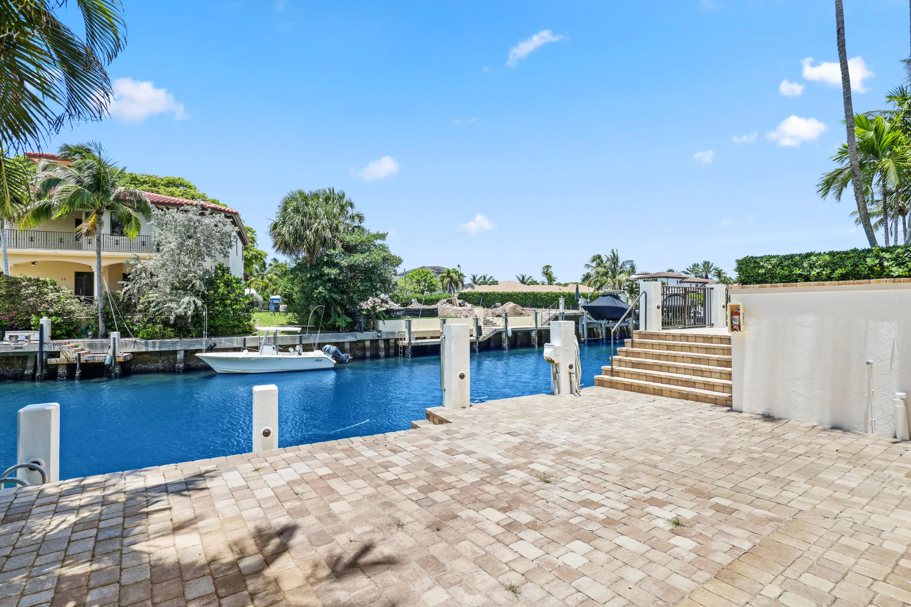 Patio/Dock