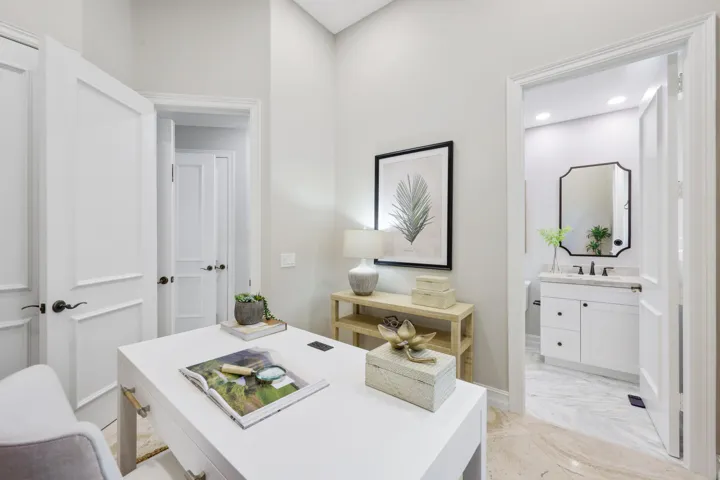 Guest Room 4
