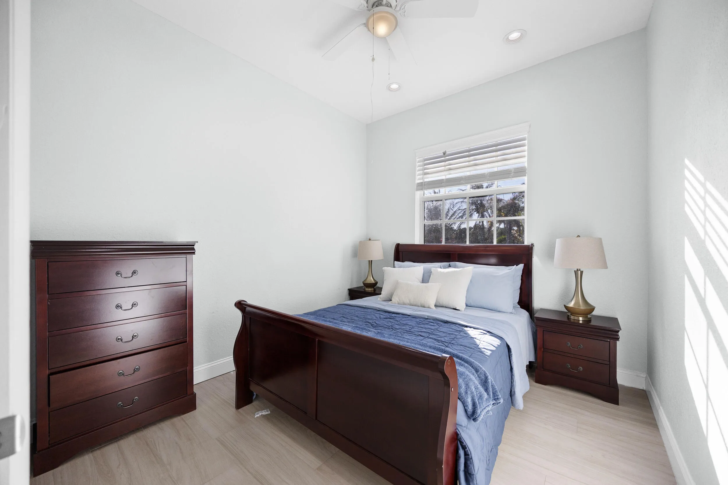 Brian WIlder 6934 Grapeview Blvd Loxahatchee Fl 33470 4 bed 3 bath plus guest house 2 bed 2 bath guet house main bedroom