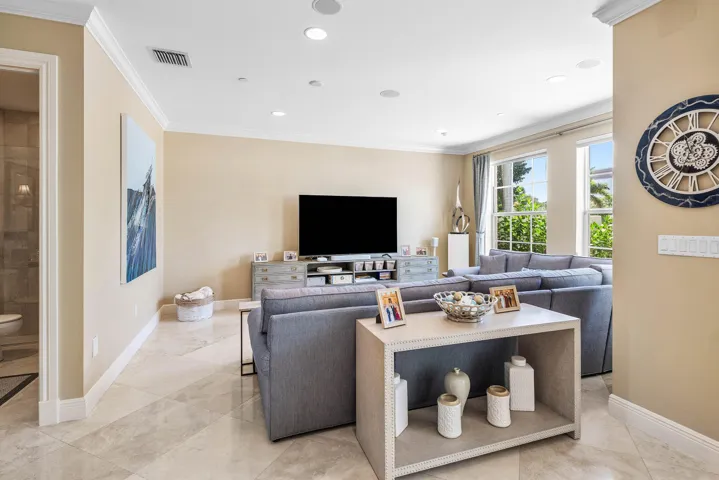 011-26MarinaGardensDrive-PalmBeachGarden