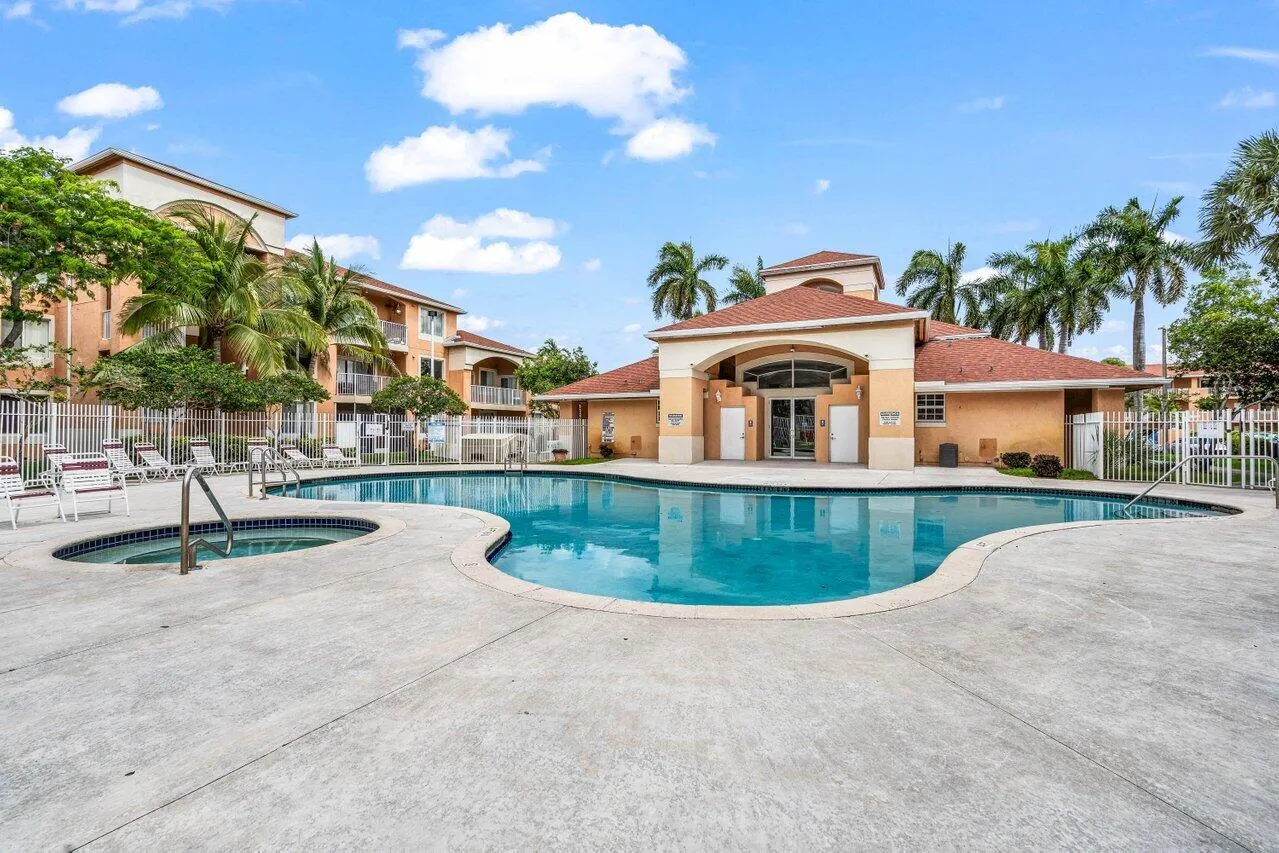 023-6900Southwest39thStreet-101J-Davie-F