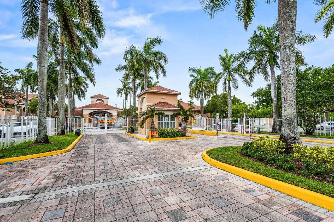 029-6900Southwest39thStreet-101J-Davie-F