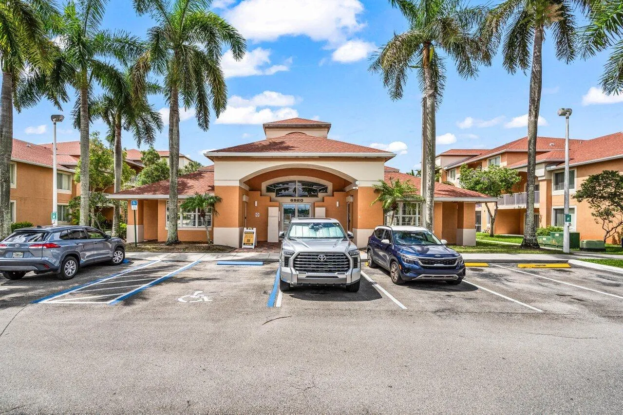 020-6900Southwest39thStreet-101J-Davie-F
