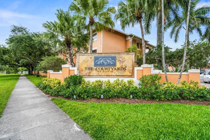 028-6900Southwest39thStreet-101J-Davie-F