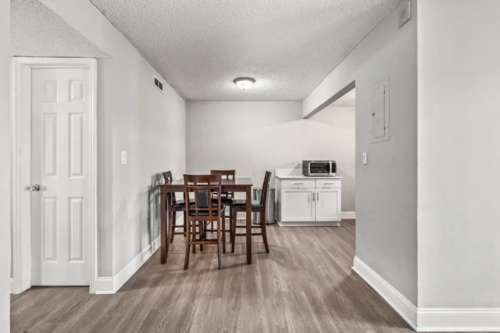 007-6900Southwest39thStreet-101J-Davie-F