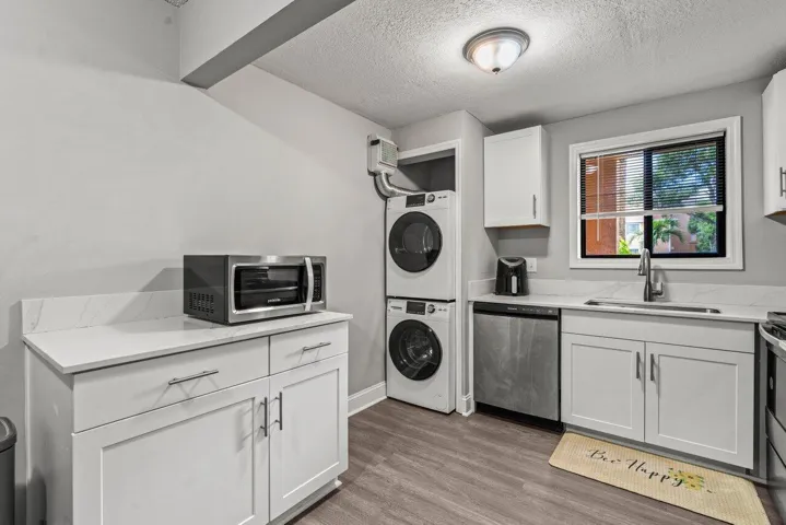 009-6900Southwest39thStreet-101J-Davie-F