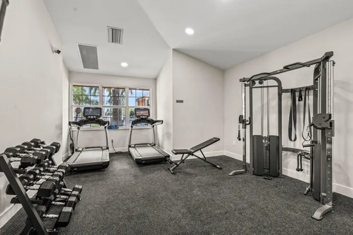 025-6900Southwest39thStreet-101J-Davie-F