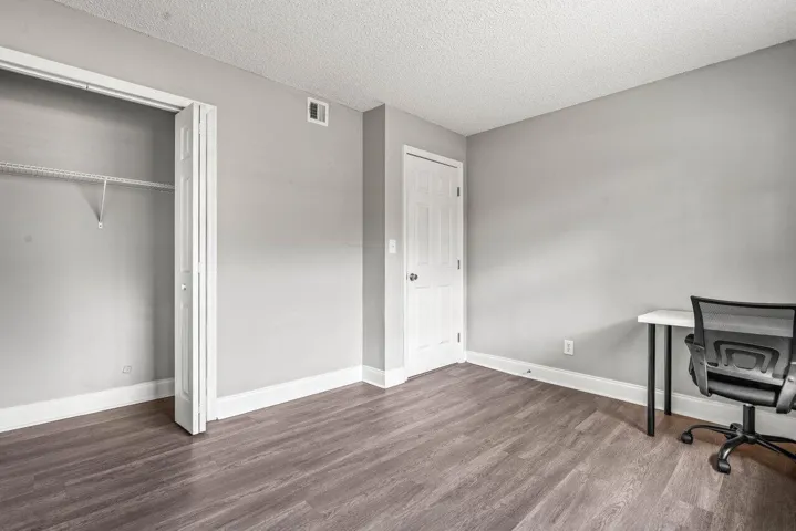 019-6900Southwest39thStreet-101J-Davie-F