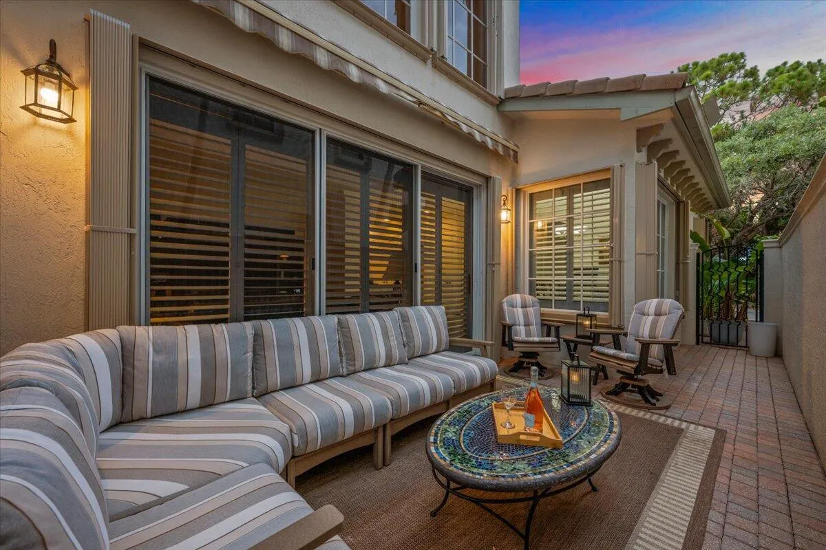 Private Courtyard Patio