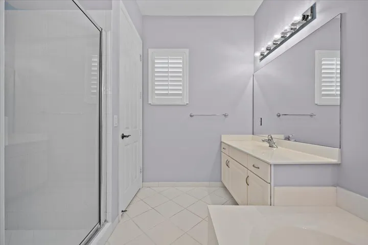 Upstairs Owner's Suite Bathroom