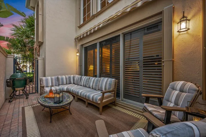 Private Courtyard Patio