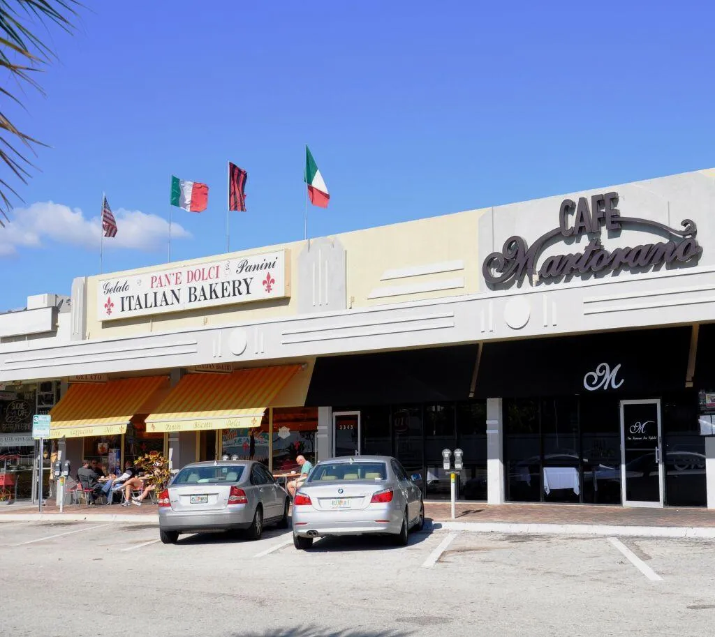 Just across Oakland you ha ?Cafe Montarano anmd p;opular Pane Dolce + more.