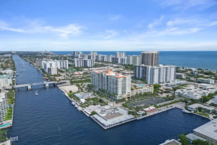 Berkley South is nestled in between the Ocean and Intracoastal Waterway. GREAT LOCATION!