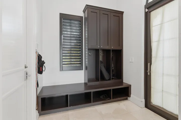 16907 Crown Bridge Dr Delray Beach 104