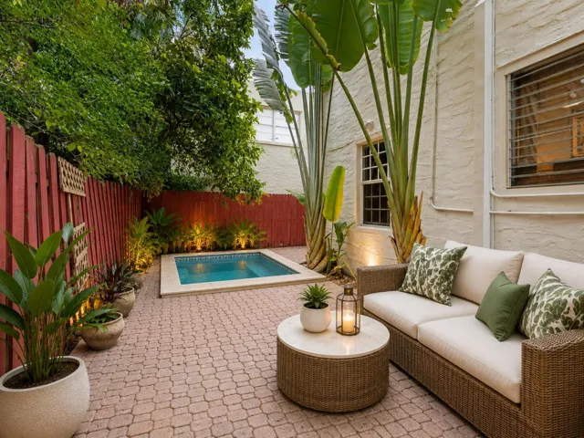 Virtually Staged Yard. 2