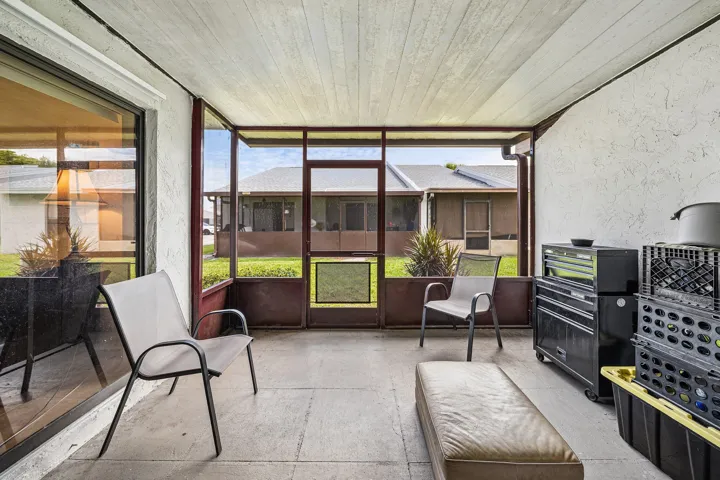 Screened in porch
