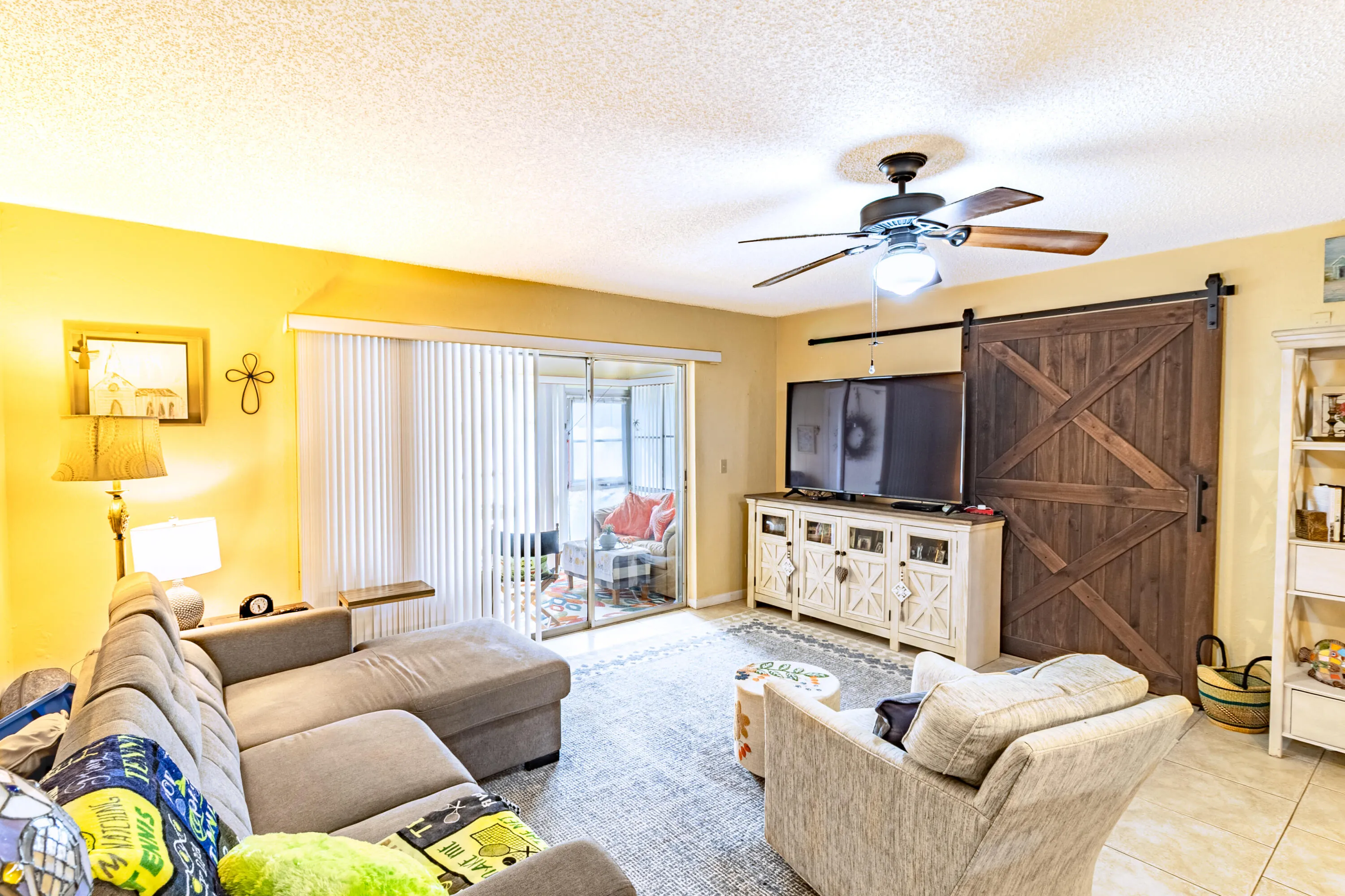 R62_3860-HDR