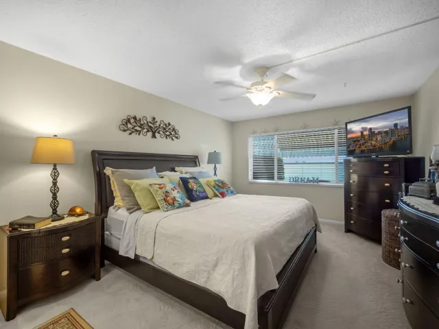 52 Yacht Club Dr 103 North Palm Beach (5