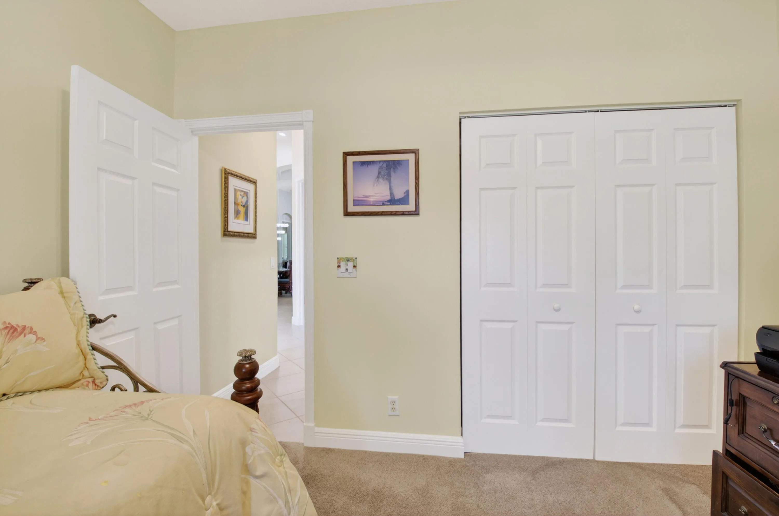 Den/Guest Bedroom