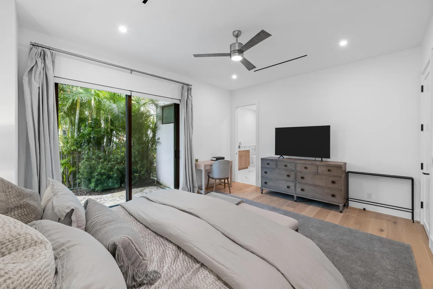 12618 Mallet Cir Wellington FL-large-042