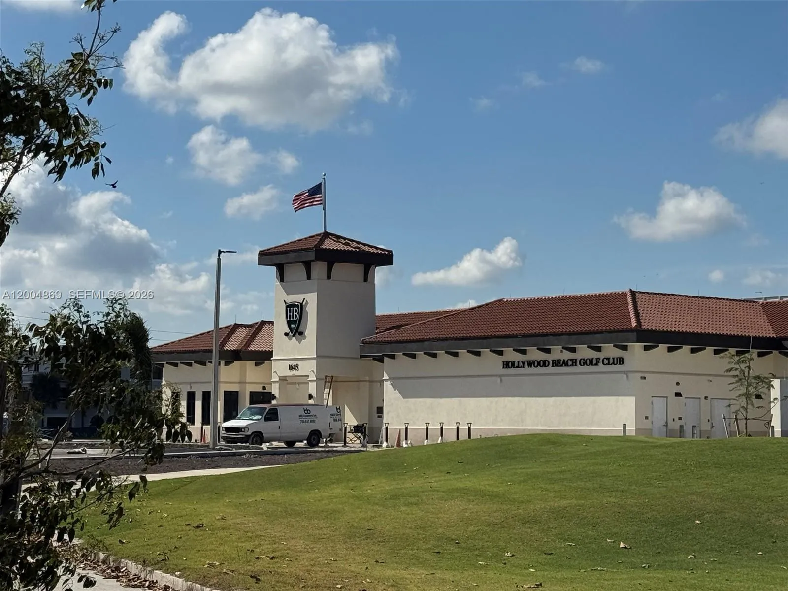 Hollywood Beach Golf Club - new clubhouse