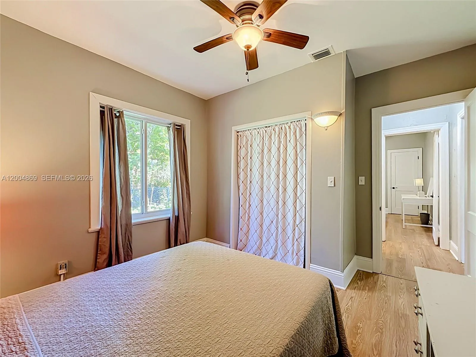 Bedroom 3 (Middle)
