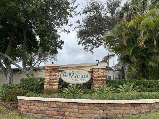 The Marina at the Bluffs - less than 1 mile from the beach