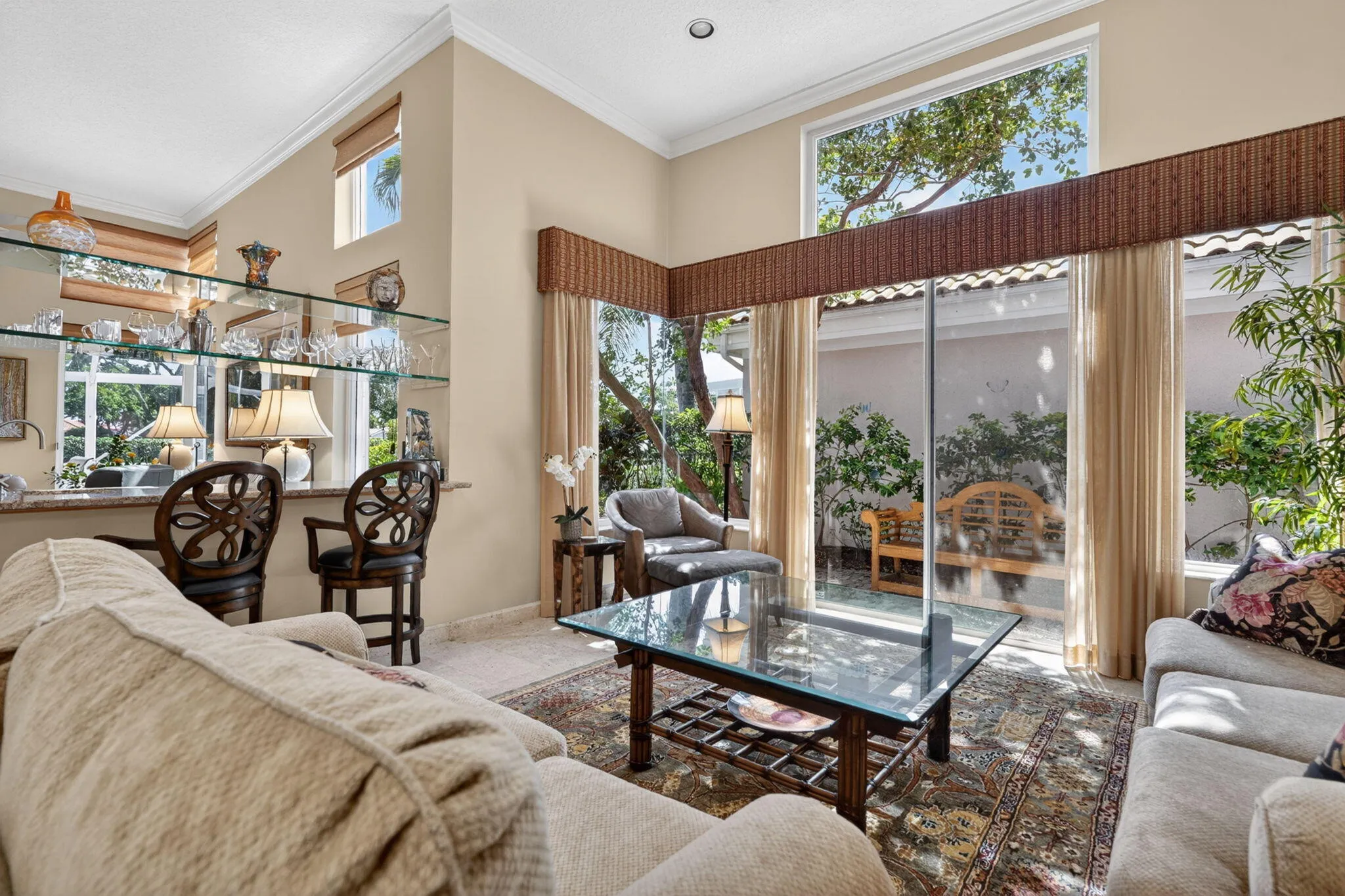 LIVING ROOM AND TNERTAINMENT AREA