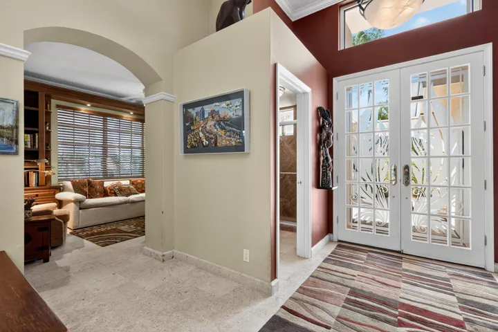 FOYER